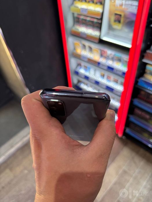 Samsung  s20 8/128 ветнам дуал  сим