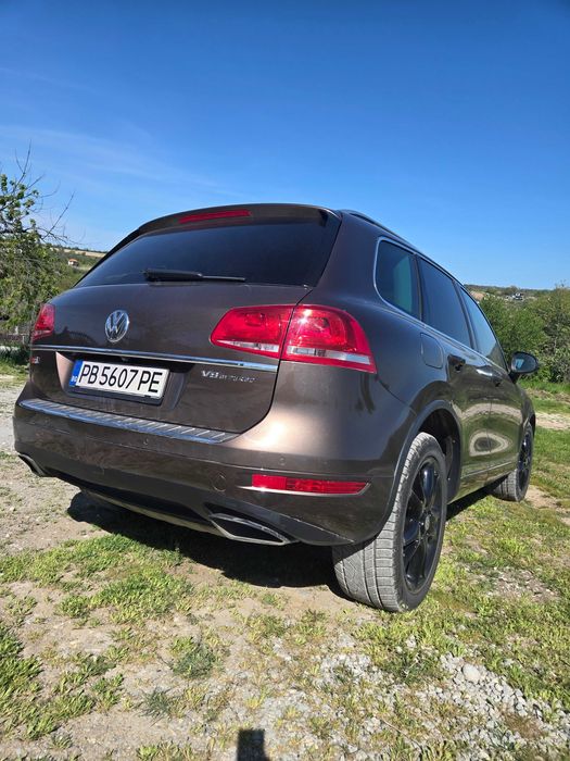 VW Touareg 4.2TDI V8 380к.с...R line ..KeyGo Dynaudio ..DISTRONIC