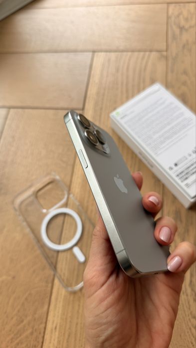 iPhone 15 Pro 1TB Natural Titanium • Impecabil • Factură Amazon