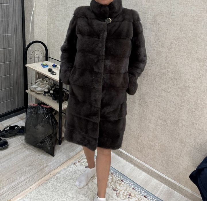 Продам шубу норковую