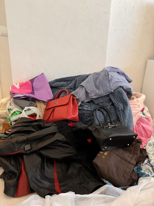 Продам одежду сумки 10000 за все