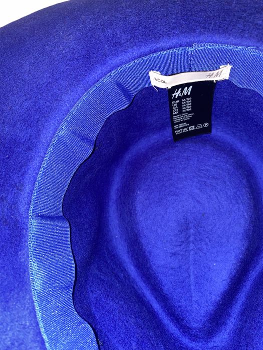 Palarie albastra H&M noua, stil Lady Gaga, masura M, lână