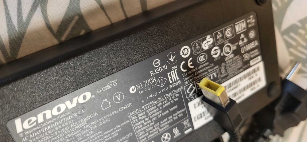 Lenovo 170W Incarcator 20V-8.5A fuctional