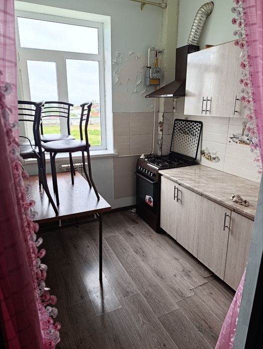 3 xonaliy dom sotiladi