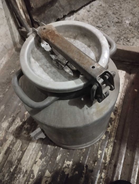 Продам алюминиевую флягу