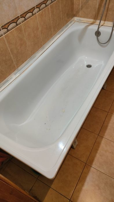 Продам ванну б/у