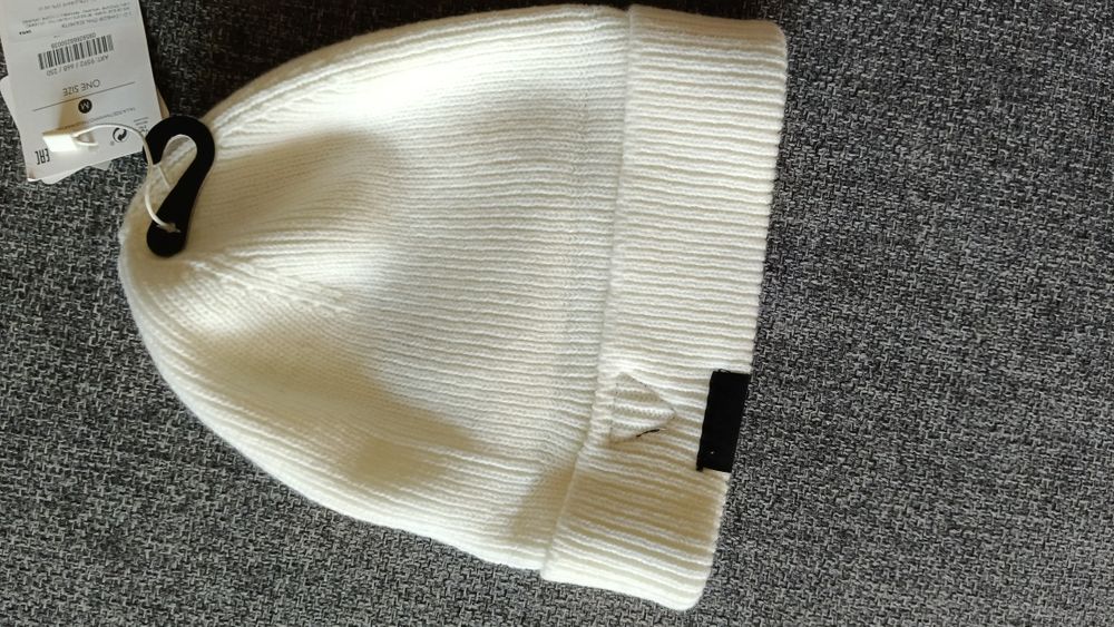 Шапочка для девочки