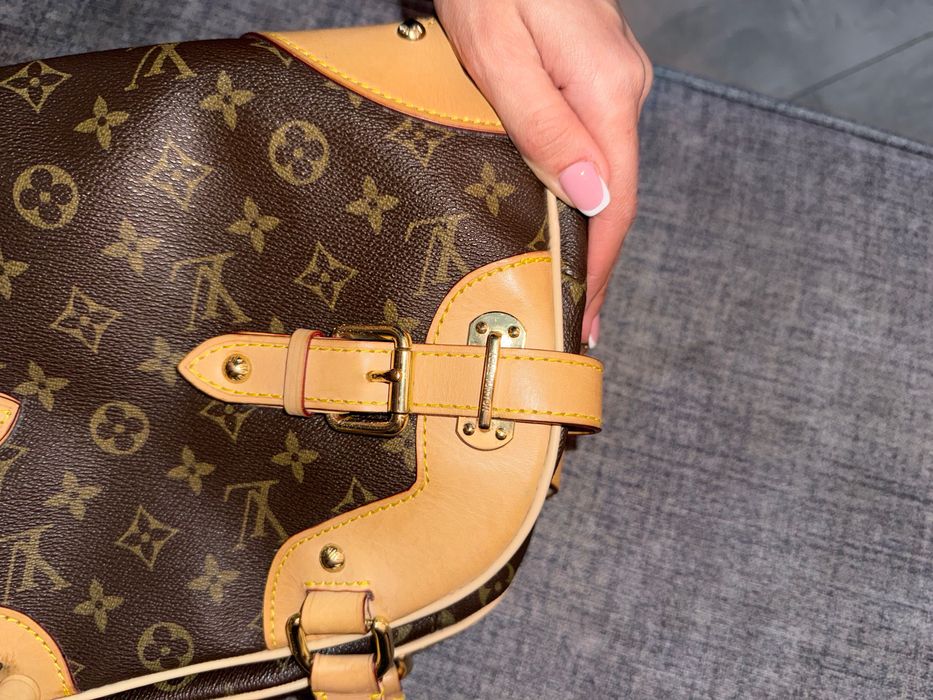 louis vuitton чанта оригинална