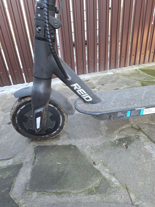 Vand 2 totinete electrice