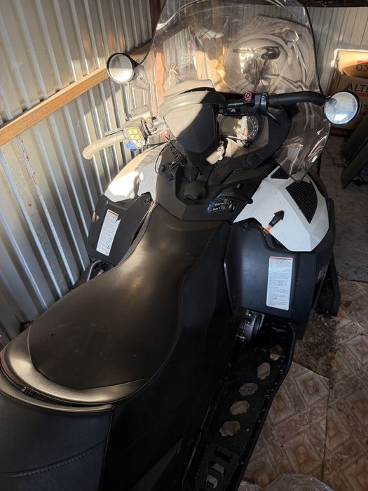 Продам снегоход brp expedition se 1200