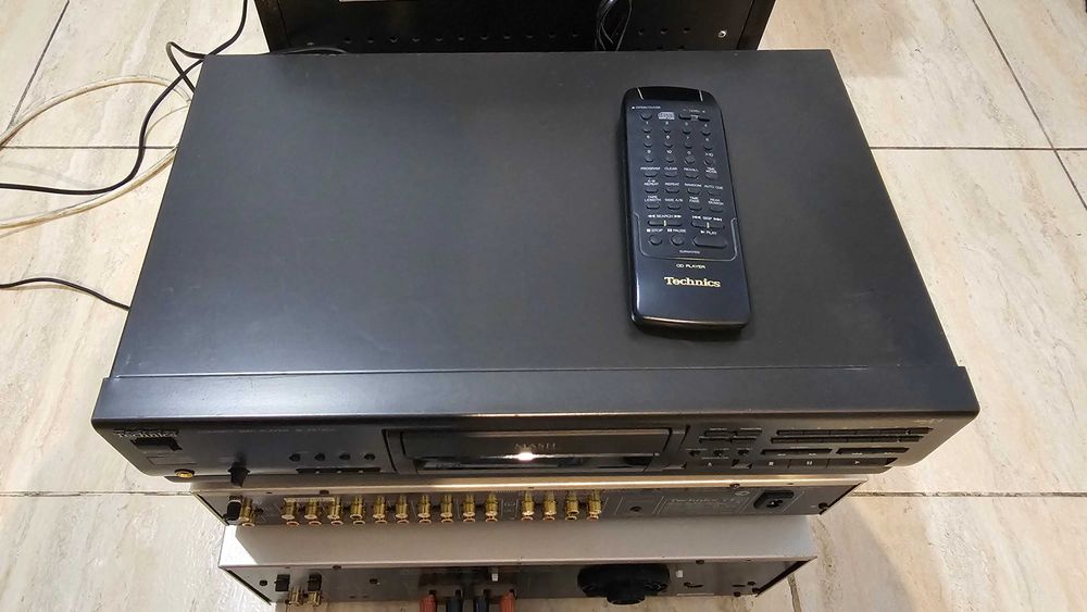 Cd player Technics SL-PS740 Class AA cu vumetru telecomanda video test