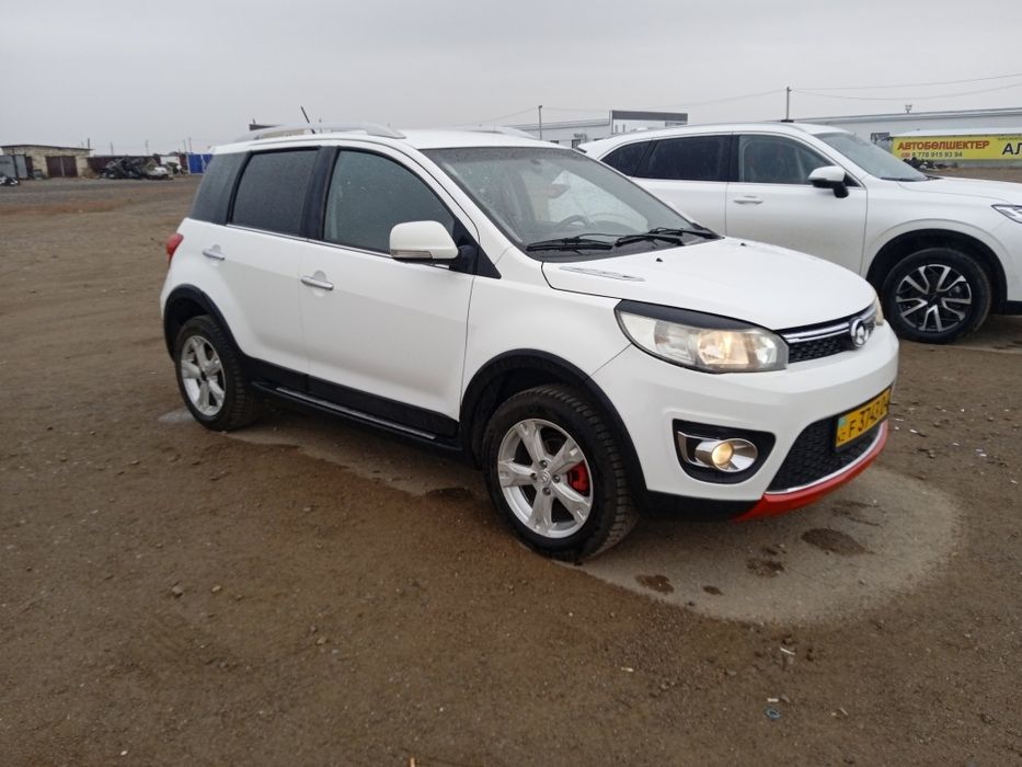 Ховер-М4 кроссовер.