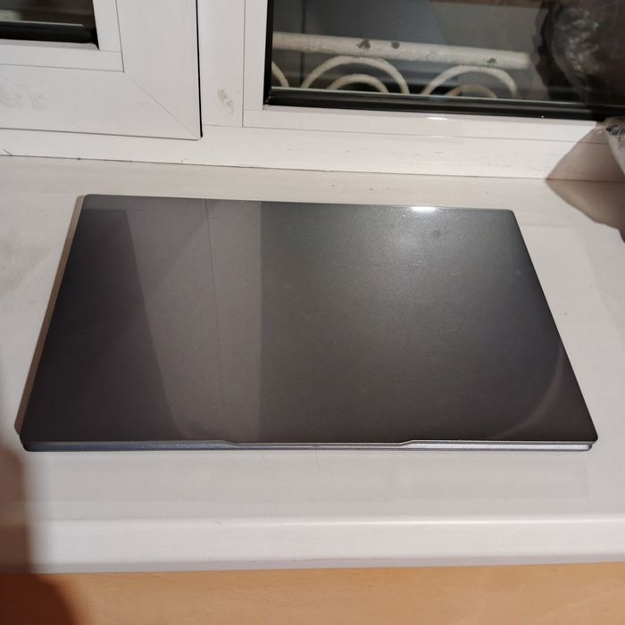 Nootbook yangi ochilgan