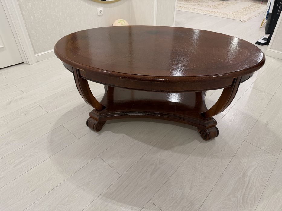 Продам журнальный столик