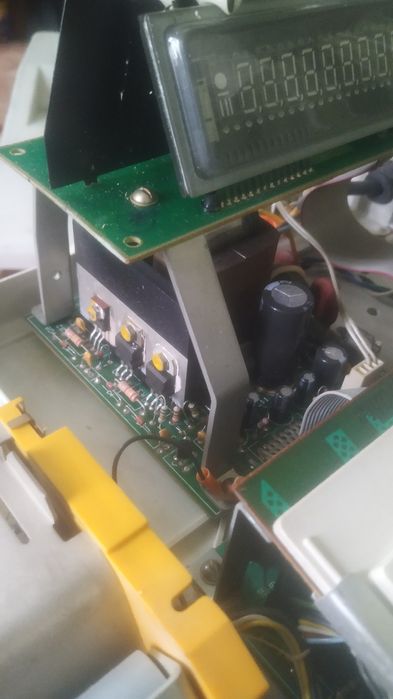 Кассовые аппараты АМС-100.