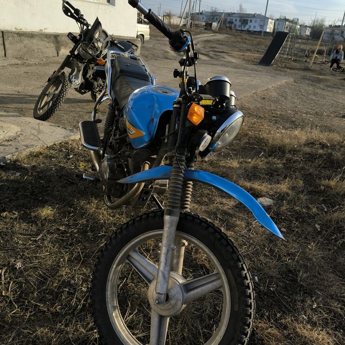 Продам мотоцикл 200 кубов