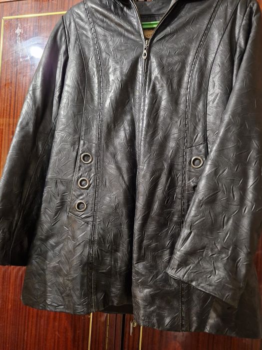 Куртка кожаная..