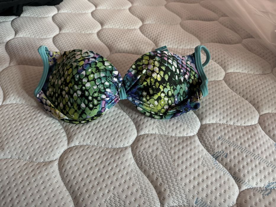 Бански комплект/ и горнище