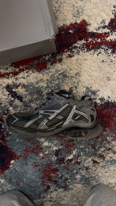 Balenciaga Runner (grey)