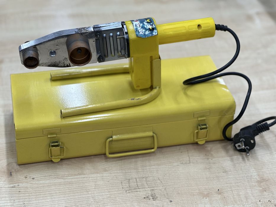 Паяльник для пластиковых труб