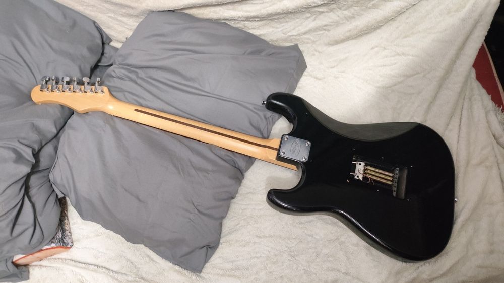 Stag stratocaster(3 сингла )