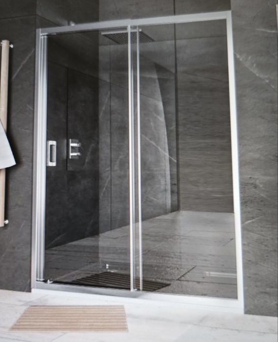 Чисто нови мебели за баня и тоалетна