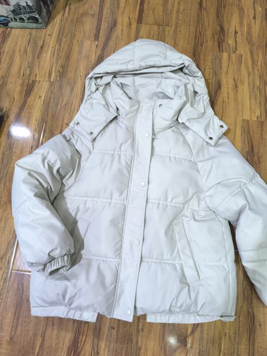 Куртка теплая на девочку  11/12 лет