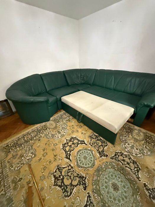 Vând mobilă dormitor + colțar extensibil – Bistrița