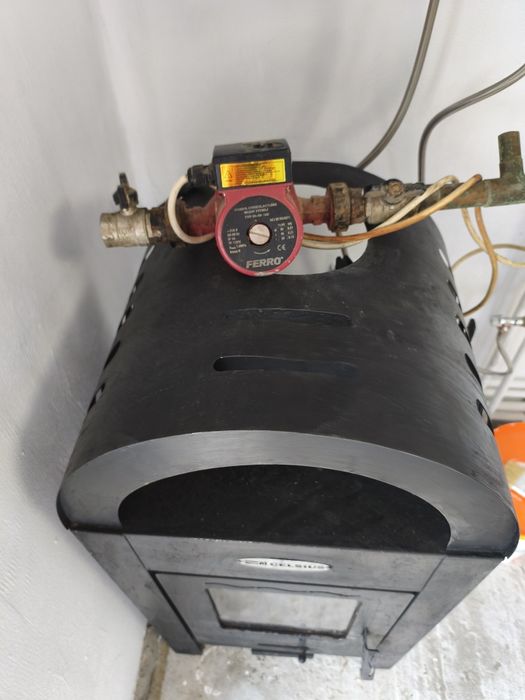 Termosemineu Celsius 25kw+pompa recilculare