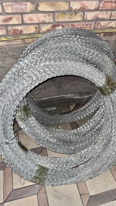 Колючая проволока