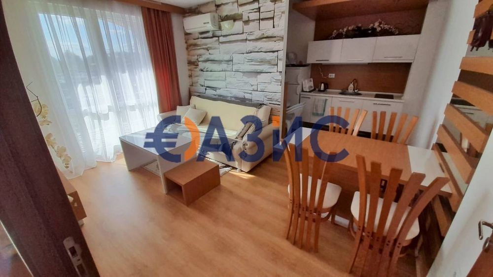 Продава се Двустаен апартамент в к.к. Слънчев бряг - 61 кв.м за 1427 €/кв.м - Снимка #1