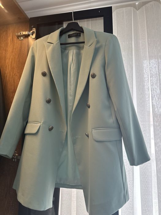 Зелено дълго  сако