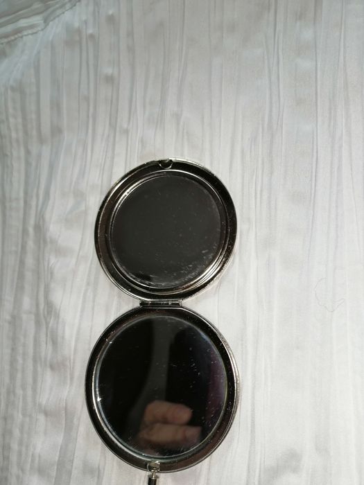 Подарок девушке, зеркало.