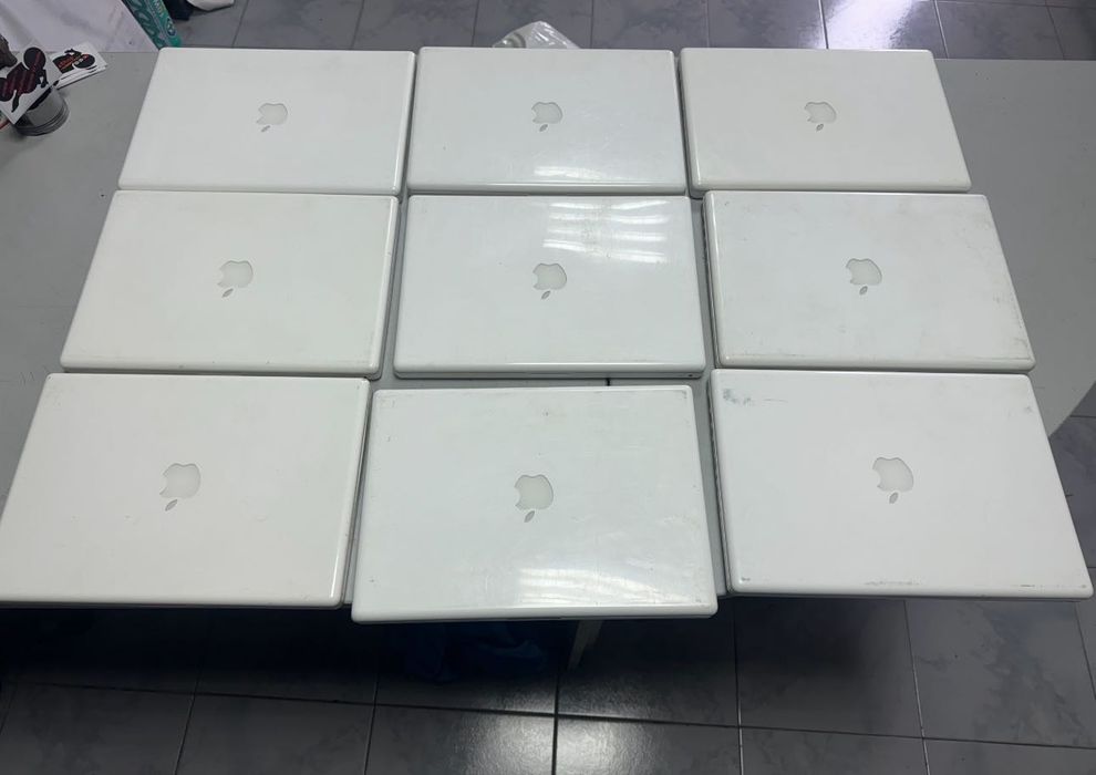 ЛОТ Лаптопи Apple MacBook A1181