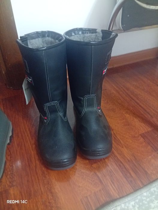 Продам сапоги 3 шт