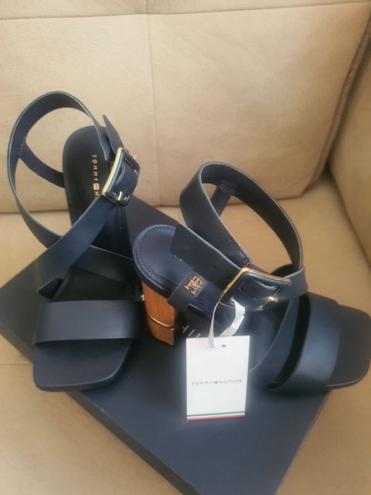 Оригинални сандали Tommy Hilfiger