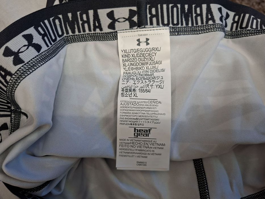 Under Armour-Ориг. Дамски клин Нов!!!