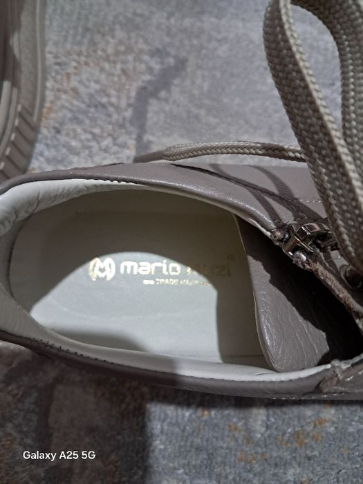 Кроссовки Марио музи