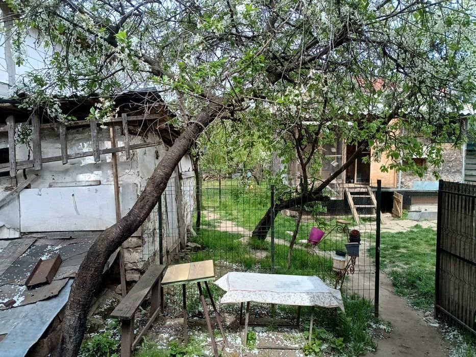 Teren intravilan Aleea 1 Drumul Muntenilor 1000 mp. (980 mp. acte / 1014 mp. din măsurători) – dublă deschidere – utilități