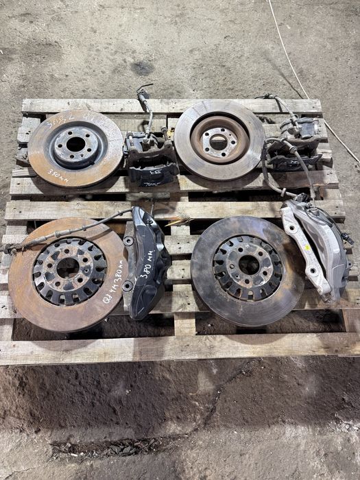 Audi  Brembo 6 бутални предни спирачни апарати дискове комплект 380мм  audi  задни спирачни апарати с дискове 350 mm 4M0615105EB 4M0615106EB