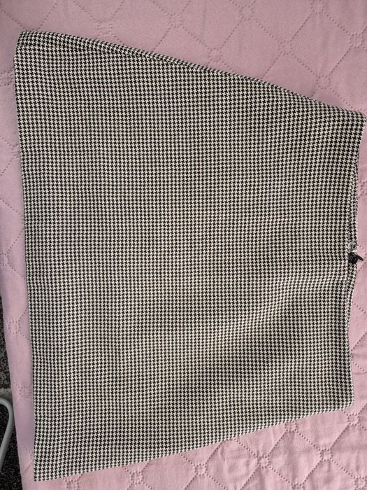 Пола,размер с,неразличима от нова!