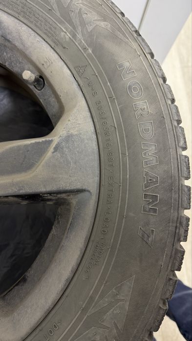 Комплект резины с дисками