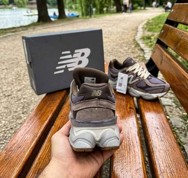 Adidasi New Balance 9060 Mushroom - Model Unisex
