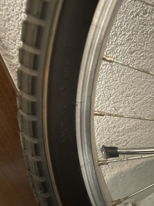 Vand bicicleta ca noua