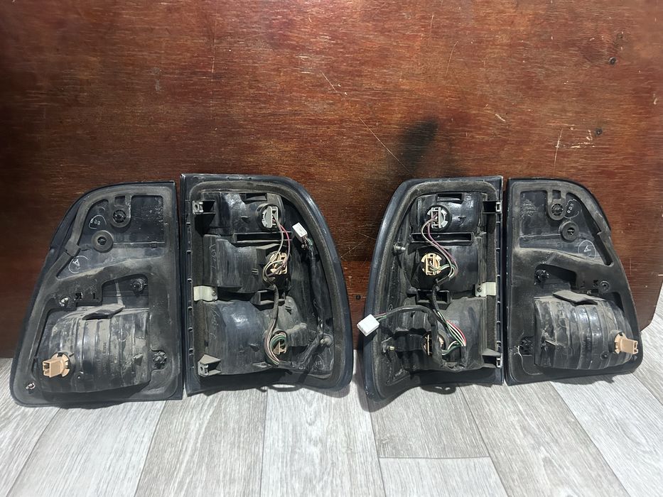 задние плафоны на 100 крузак