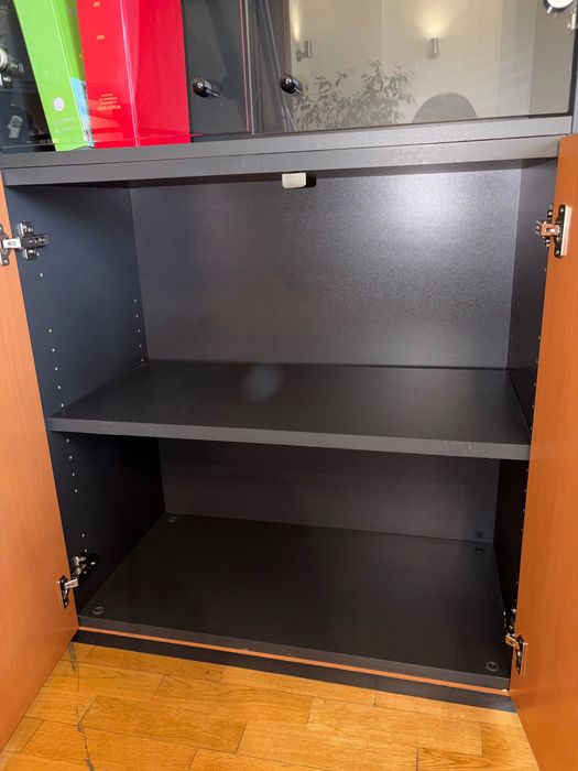 Bibliotecă; Dulap cu Vitrină; Fișet Birou cu Rafturi