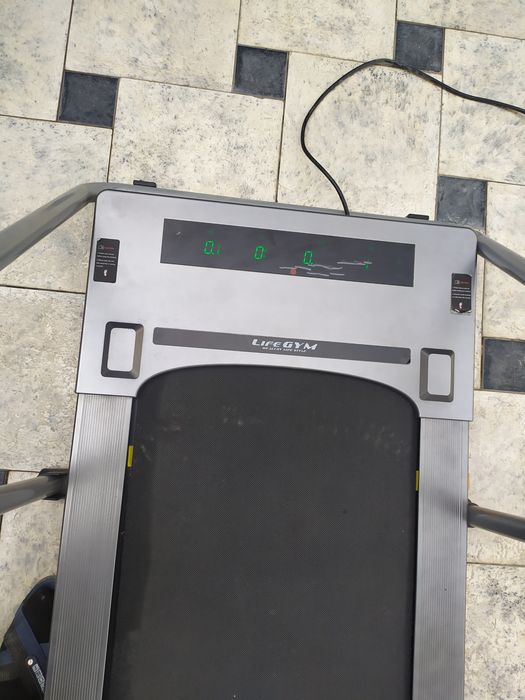 Продам электрическую беговую дорожку Life GYM Mini Pad