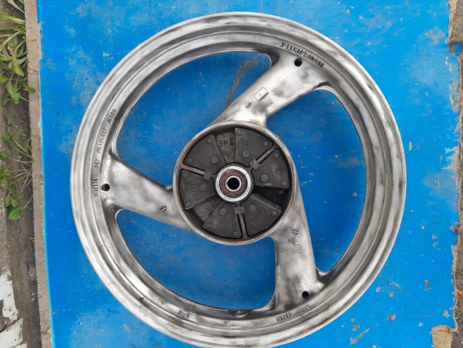 Продам колесо для мотоцикла.