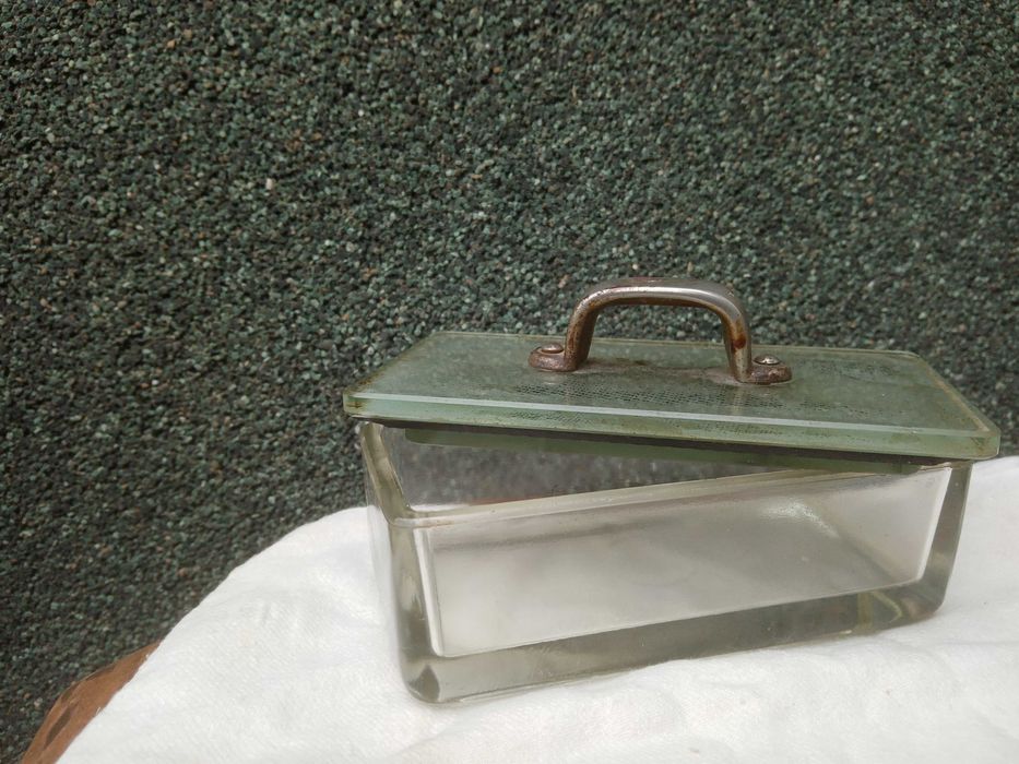 Антикварна стъкленица за стерилни материали. Ретро медицинско стъклено