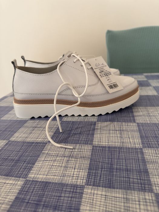 Дамски обувки от естествена кожа 39